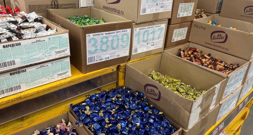 Бывшая сотрудница одного известного супермаркета рассказала, почему нельзя никогда покупать конфеты на развес
