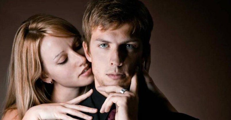 Почему по умной женщине невозможно не скучать: тонкое искусство исчезать, чтобы стать ближе