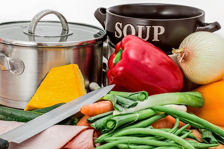Как приготовить фасолевый суп с шампиньонами и куриными фрикадельками