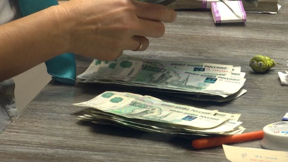     : 48 500   