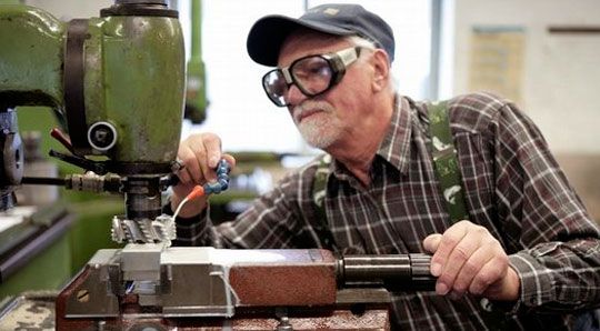 Как пенсионерам уволиться без отработки: секреты и возможность раз в жизни