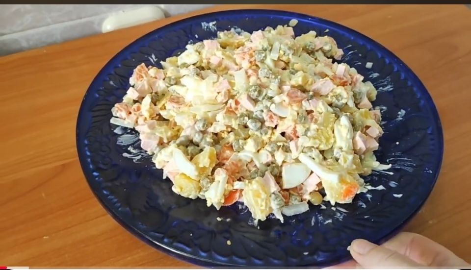 Салат «Оливье»: классика русского стола с современным акцентом