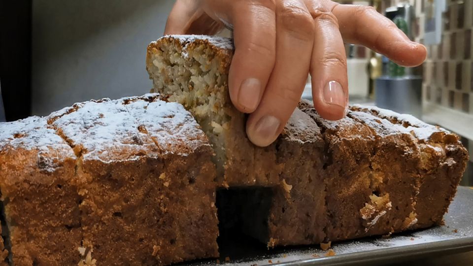 Неотразимый яблочный кекс: быстрое и простое лакомство