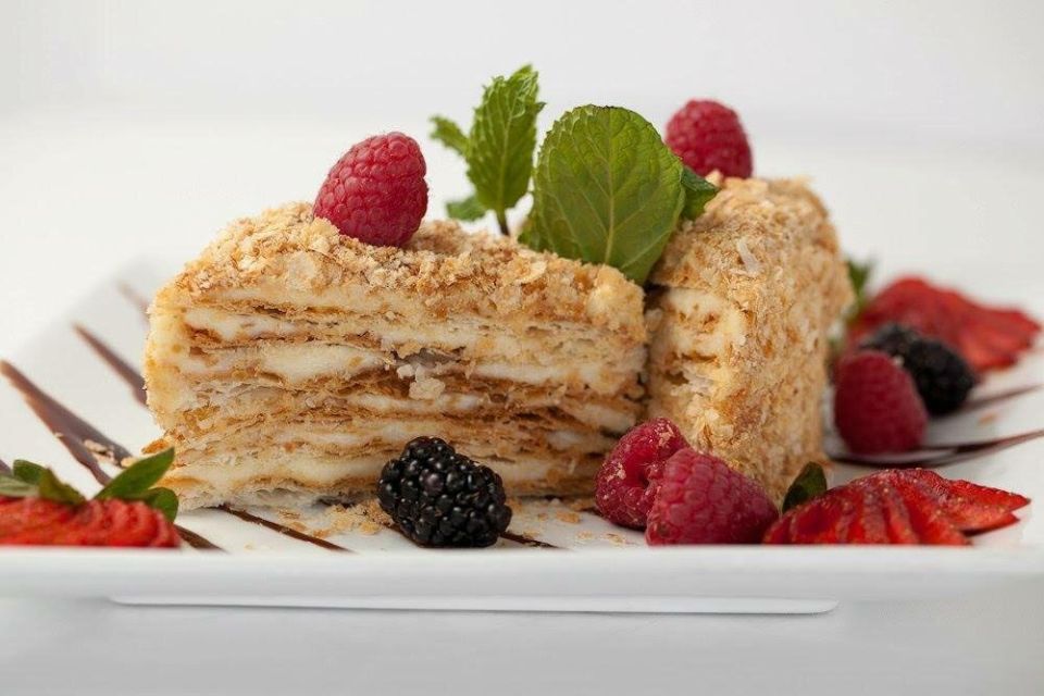 Как выбрать торты по настроению: три любимых варианта и их характер