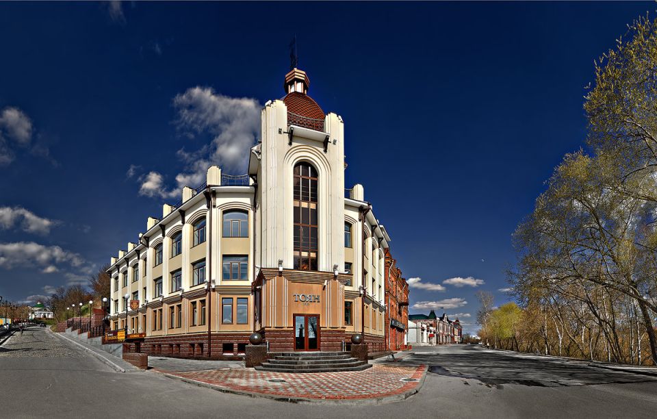    11      -   