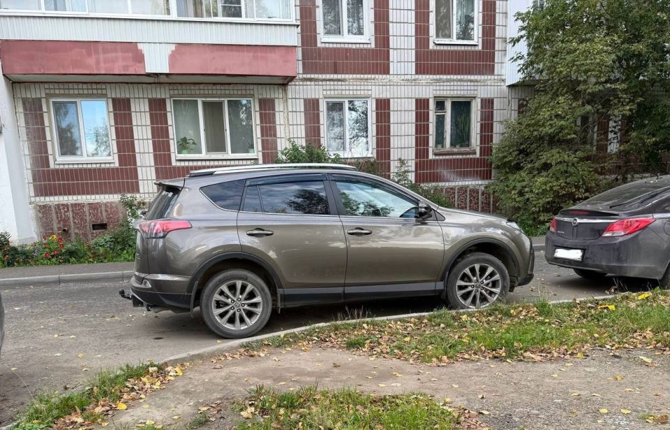    Toyota RAV4    