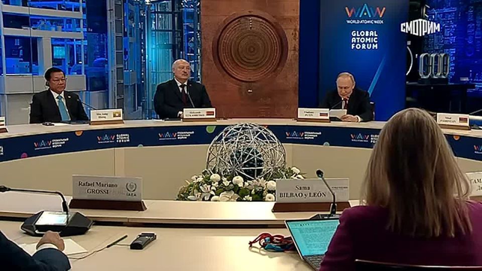 "Россия может гордиться": Владимир Путин рассказал о запуске первой в мире атомной энергосистемы с полным замкнутым циклом в Томской области в 2030 году