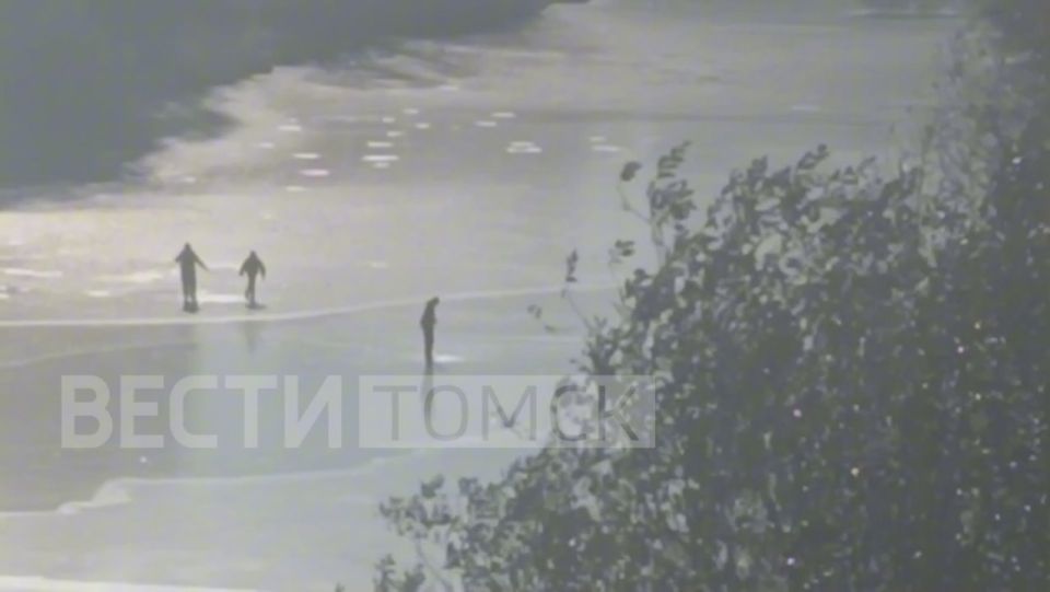 Около СЖК «Парус» были замечены трое томичей, ступивших на тонкий лед озера