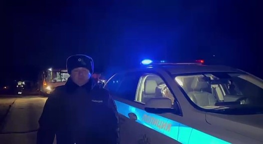 Мужчина погиб под колёсами маршрутки в Томской области