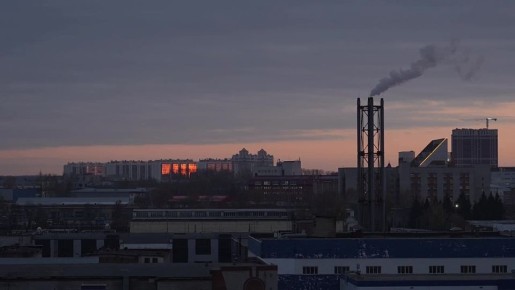 Невероятные закаты разливаются по небу над Томском