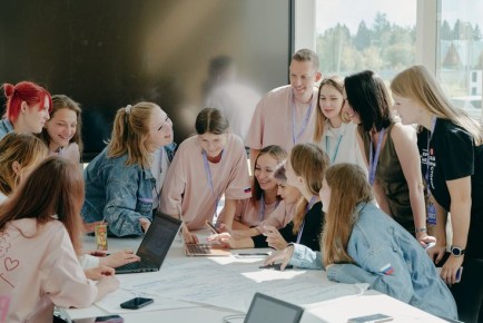 Почему молодёжь не хочет работать по старинке: взгляд на новую реальность