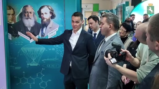 «Дом полимеров» открылся в научно-технической библиотеке ТПУ