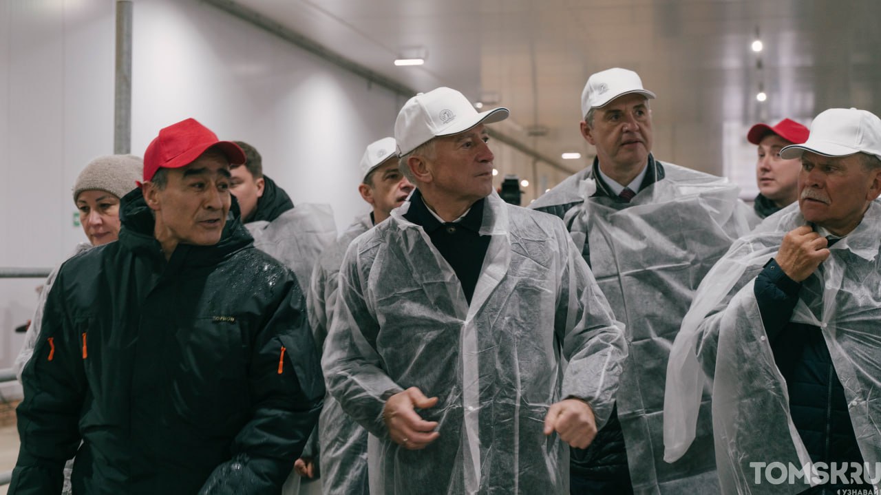 На тысячу девятьсот девяносто девять буренок: в Асиновском районе заработала крупнейшая молочная ферма области На тысячу девятьсот девяносто девять буренок: в Асиновском районе заработала крупнейшая молочная ферма области