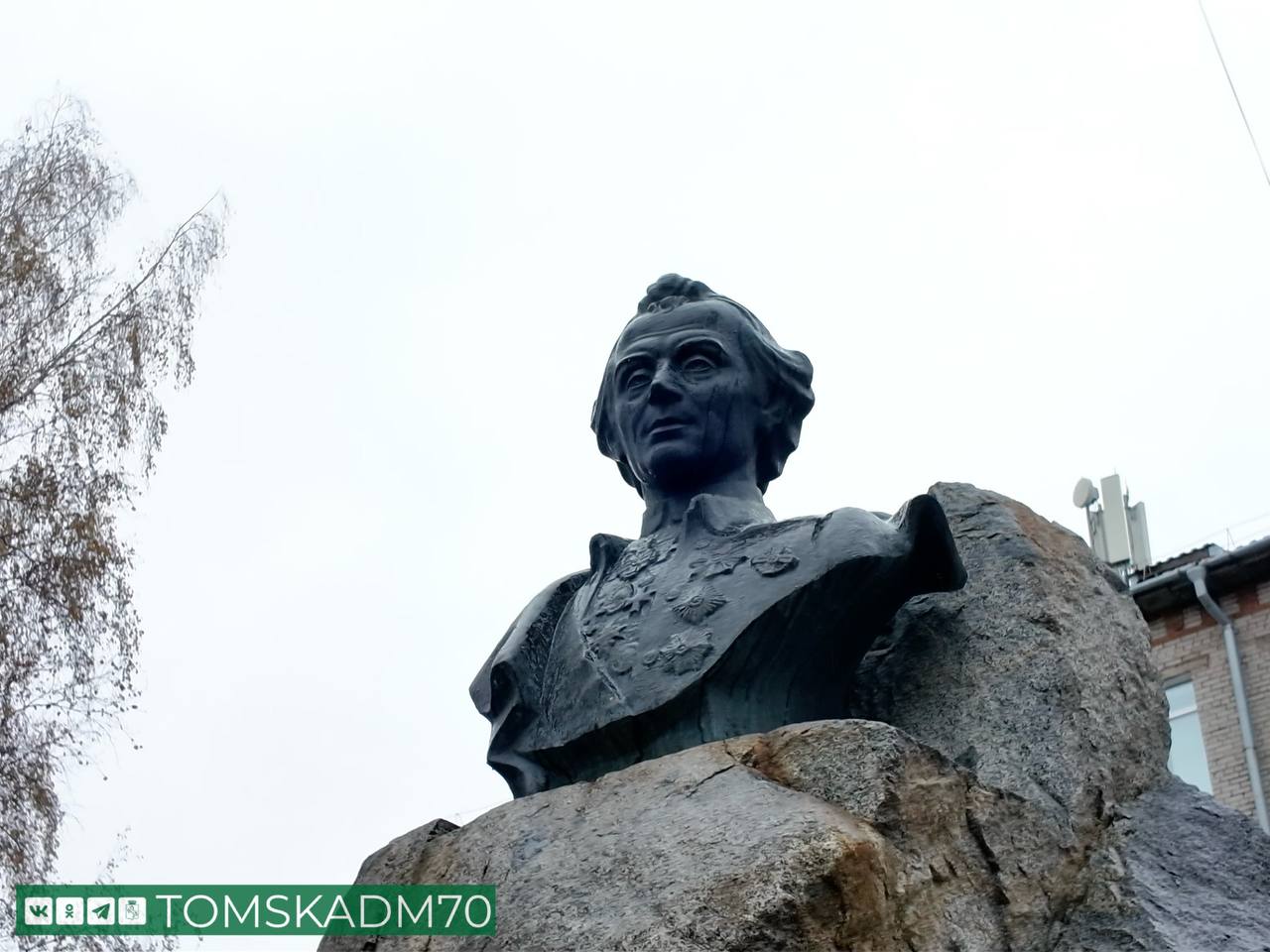 Дмитрий Махиня оценил благоустройство и реставрацию мемориалов и памятников Дмитрий Махиня оценил благоустройство и реставрацию мемориалов и памятников