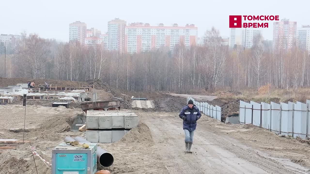 На стройплощадке школы в Зелёных Горках уложили половину фундамента