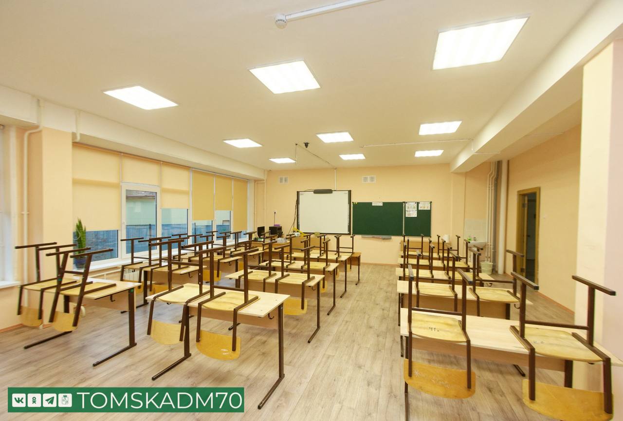 Дмитрий Махиня проверил итоги ремонта в школах Дмитрий Махиня проверил итоги ремонта в школах