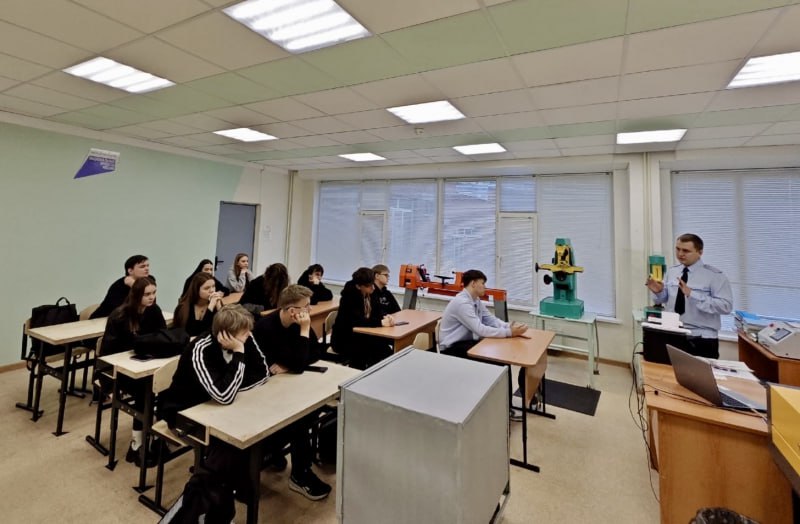 В рамках Всероссийской информационно - профилактической кампании, направленной на противодействие киберпреступности, повышение киберграмотности граждан, сотрудники Стрежевской и Александровской полиции провели ряд...