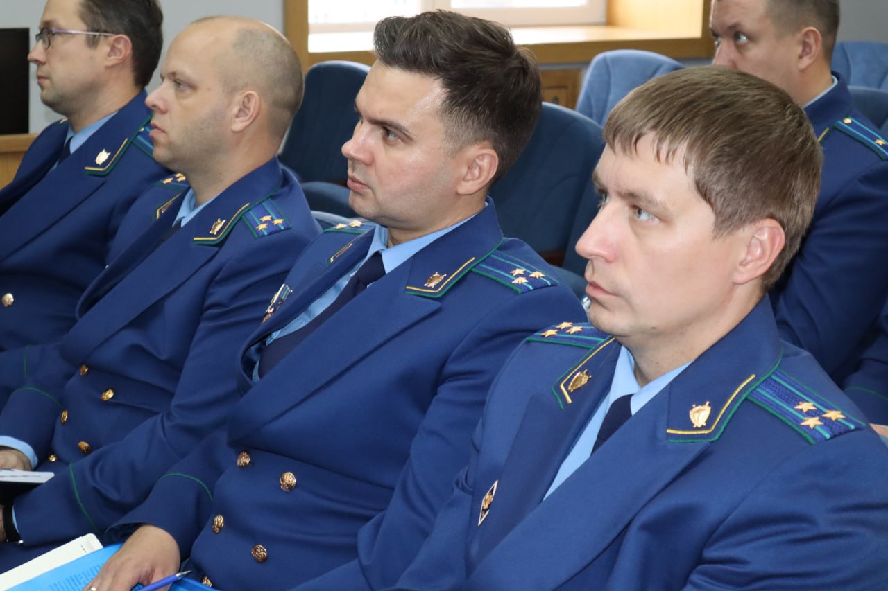 Под председательством прокурора Томской области Сергея Ломакина состоялось заседание коллегии, посвященное соблюдению прав участников специальной военной операции и членов их семей Под председательством прокурора Томской области Сергея Ломакина состоялось заседание коллегии, посвященное соблюдению прав участников специальной военной операции и членов их семей