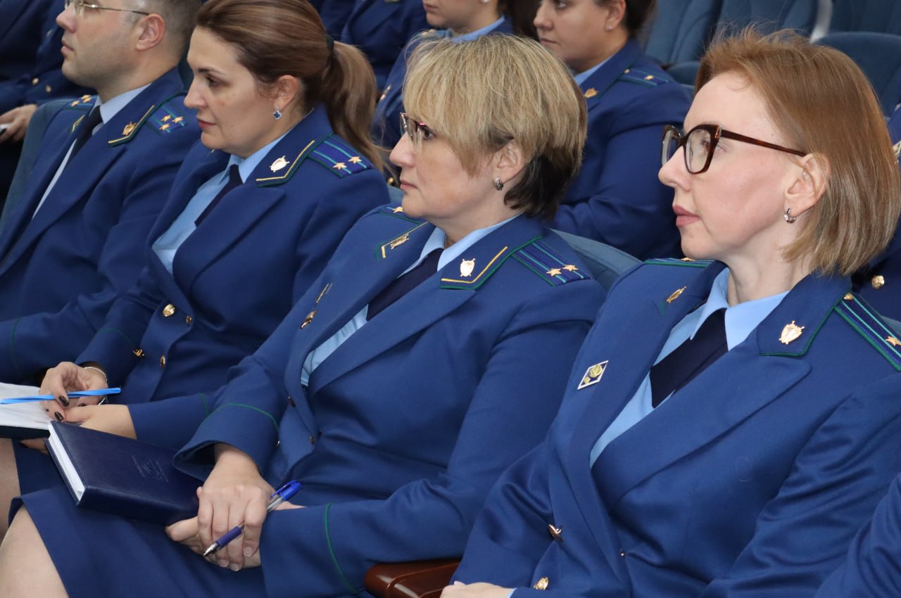 Под председательством прокурора Томской области Сергея Ломакина состоялось заседание коллегии, посвященное соблюдению прав участников специальной военной операции и членов их семей Под председательством прокурора Томской области Сергея Ломакина состоялось заседание коллегии, посвященное соблюдению прав участников специальной военной операции и членов их семей