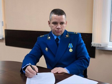 Прокуратура Первомайского района Томской области защищает в суде интересы обманутой мошенниками супруги участника специальной военной операции