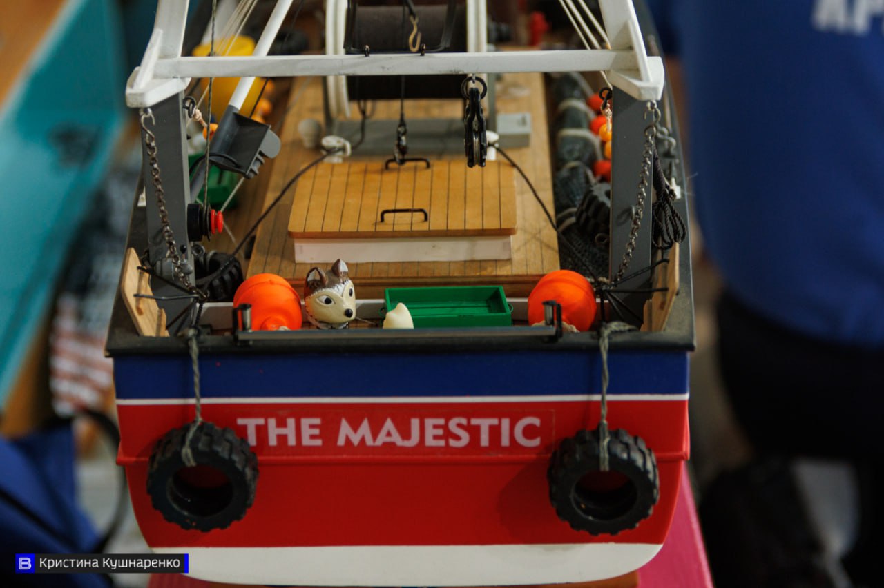 Корабли разных эпох столкнулись в Томске: фоторепортаж с места событий Корабли разных эпох столкнулись в Томске: фоторепортаж с места событий