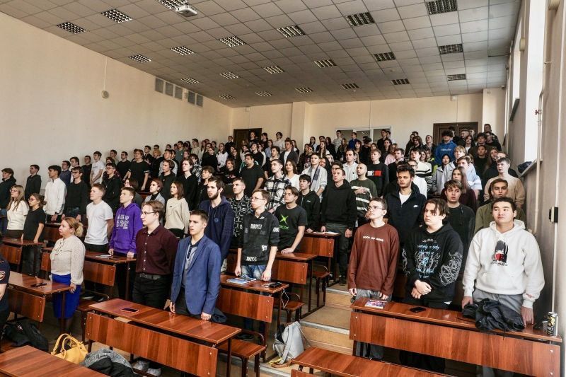 В начале осени для студентов Томского государственного университета систем управления и радиоэлектроники и Национального исследовательского Томского государственного университета сотрудниками полиции проведен ряд встреч по... В начале осени для студентов Томского государственного университета систем управления и радиоэлектроники и Национального исследовательского Томского государственного университета сотрудниками полиции проведен ряд встреч по...