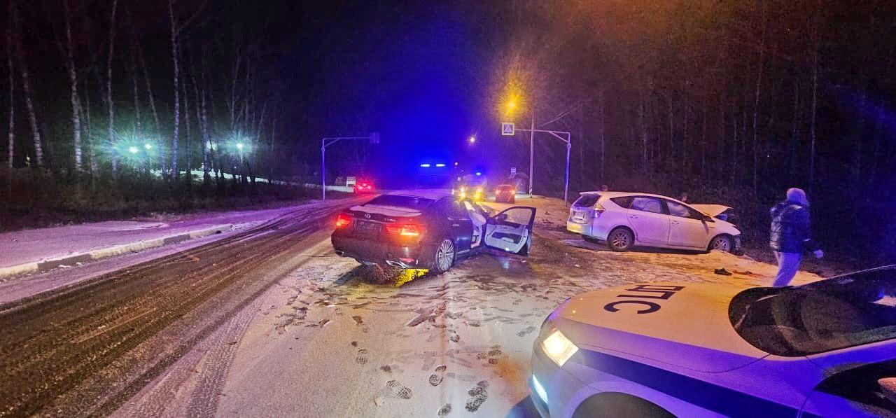 За минувшие выходные и праздничные дни на дорогах Томской области травмированы 5 человек, 1 человек погиб За минувшие выходные и праздничные дни на дорогах Томской области травмированы 5 человек, 1 человек погиб