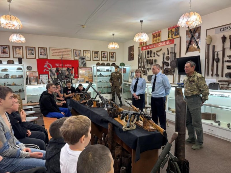 С целью профилактики преступлений и правонарушений полицейские в Стрежевом совместно с членами общественного совета и представителями средств массовой информации организовали профилактическое мероприятие для воспитанников... С целью профилактики преступлений и правонарушений полицейские в Стрежевом совместно с членами общественного совета и представителями средств массовой информации организовали профилактическое мероприятие для воспитанников...