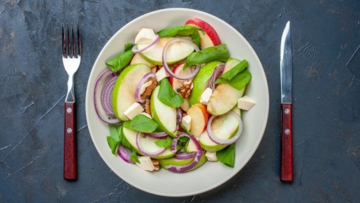 Забытый рецепт: этот салат времен СССР — настоящая кулинарная находка