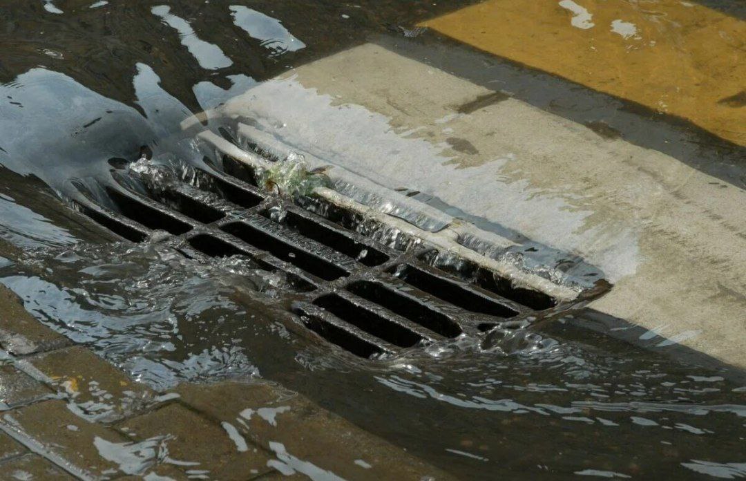 Прокуратура Октябрьского района г. Томска добилась ремонта затопленного подвала многоквартирного дома по ул. Лазо, 10а в г. Томске
