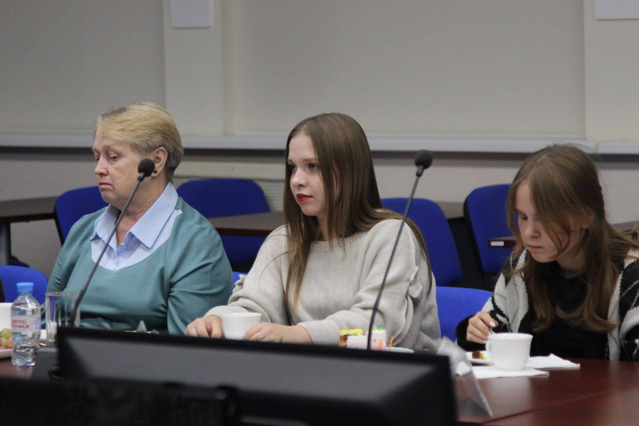 В УМВД России по Томской области состоялась встреча с членами семей сотрудников органов внутренних дел, погибших при исполнении служебного долга В УМВД России по Томской области состоялась встреча с членами семей сотрудников органов внутренних дел, погибших при исполнении служебного долга