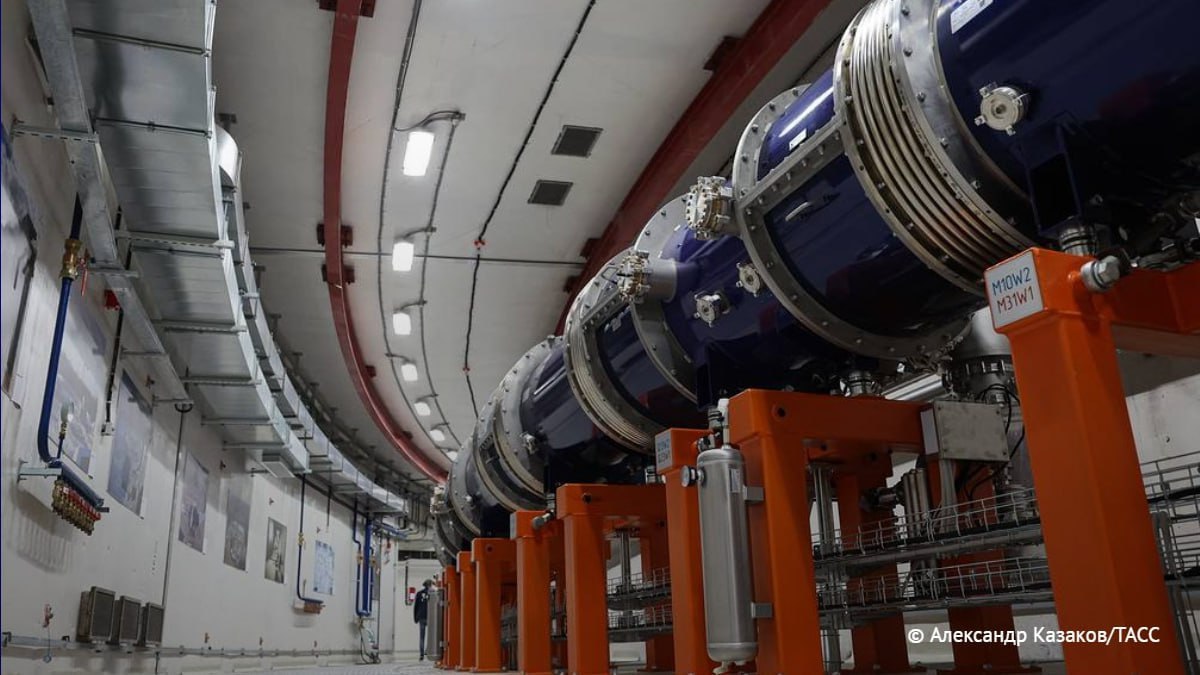 В Томске разработали плату-концентратор, при помощи которой большие массивы данных с детекторов российского суперколлайдера NICA будут переводиться в формат, удобный для анализа