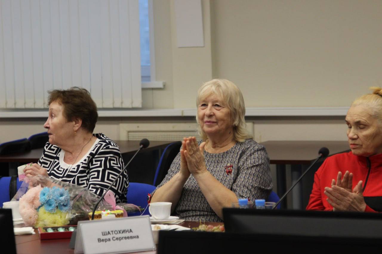 В УМВД России по Томской области состоялась встреча с членами семей сотрудников органов внутренних дел, погибших при исполнении служебного долга В УМВД России по Томской области состоялась встреча с членами семей сотрудников органов внутренних дел, погибших при исполнении служебного долга