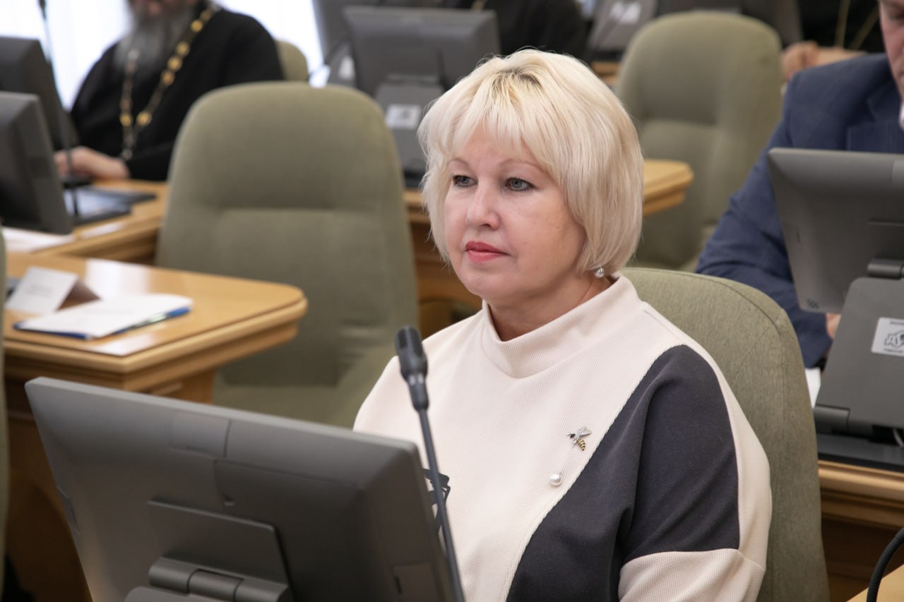 На сайте Законодательной думы опубликован обзор Парламентских встреч «Формирование личности: вызовы и возможности» На сайте Законодательной думы опубликован обзор Парламентских встреч «Формирование личности: вызовы и возможности»