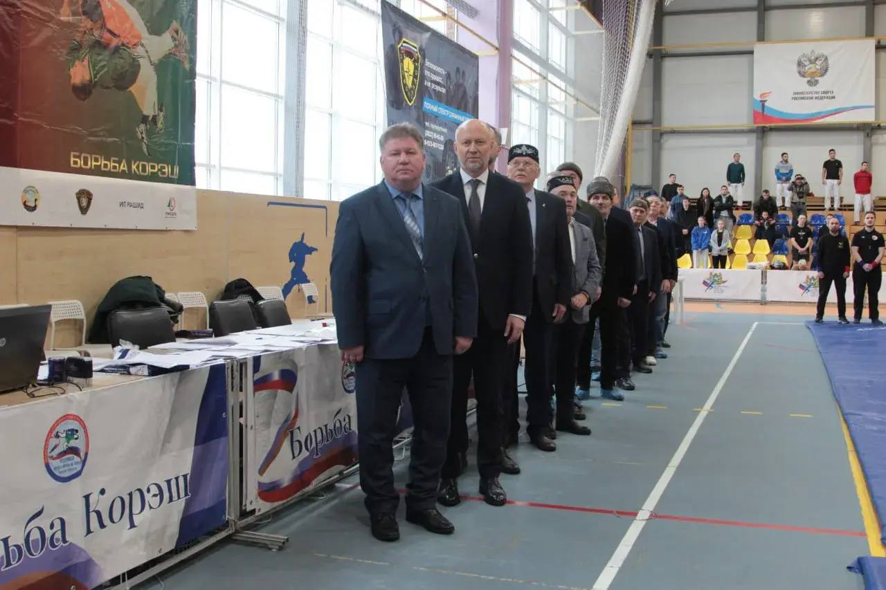 Мустафаев Физули - инспектор ОР ППСП ОМВД России по Кировскому району г. Томска, кандидат в Мастера спорта России по Борьбе на поясах, спортивный судья 2 категории по борьбе на поясах Мустафаев Физули - инспектор ОР ППСП ОМВД России по Кировскому району г. Томска, кандидат в Мастера спорта России по Борьбе на поясах, спортивный судья 2 категории по борьбе на поясах