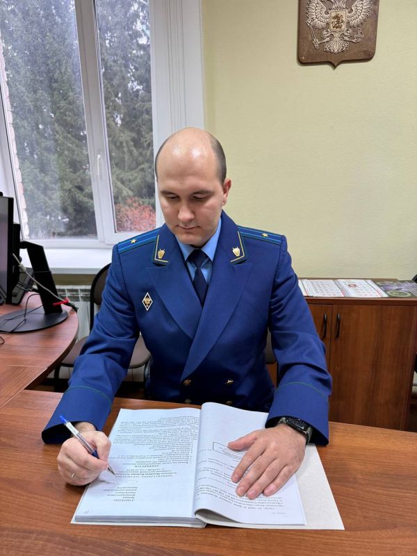              40-  ,         ,  ...