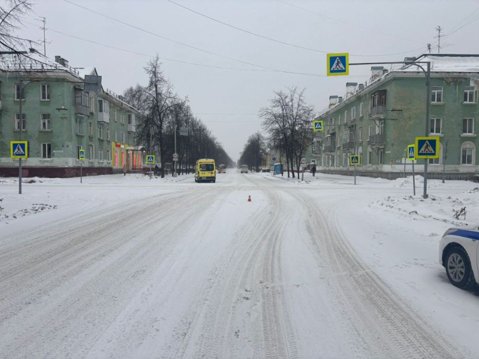 , 23  2025 ,  13  5       , 33        