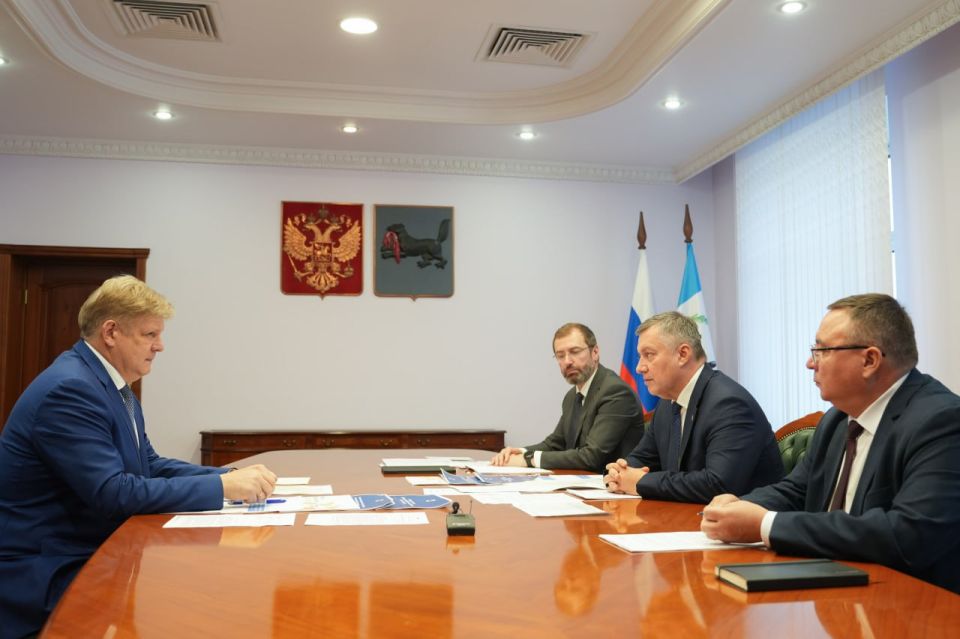 Полпред Анатолий Серышев работает в Иркутской области