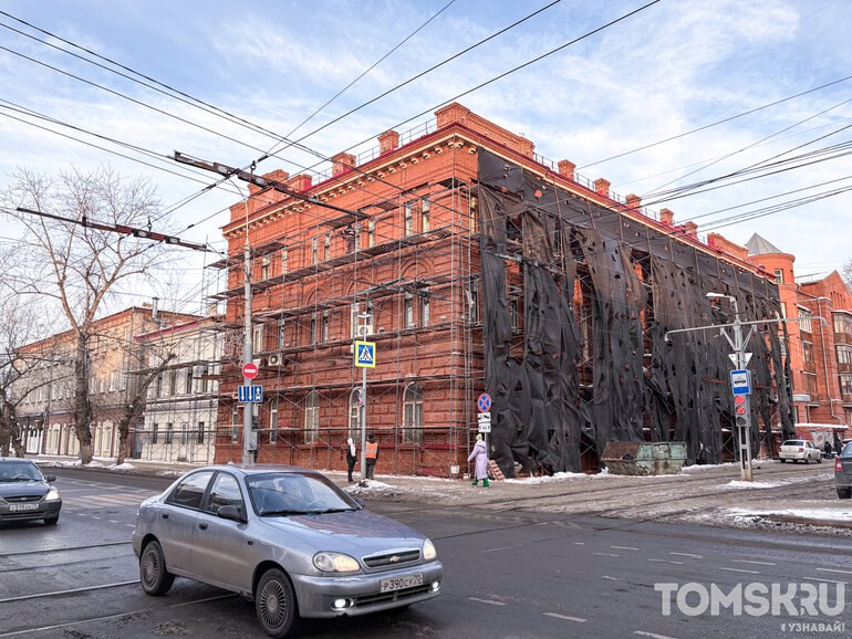 В Томске реставрируют бывшую гостиницу «Россия» на Фрунзе