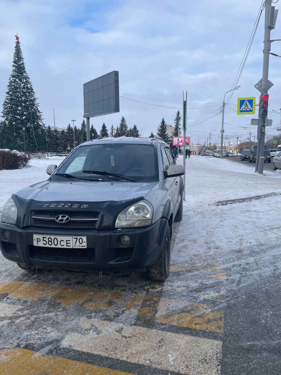 Мастера томской парковки: перекрытая «зебра» или трюкачи на тротуарах Мастера томской парковки: перекрытая «зебра» или трюкачи на тротуарах