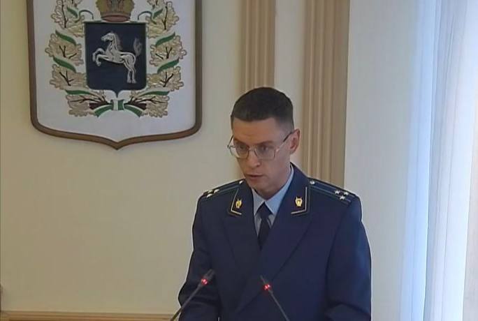 Депутаты поддержали еще одну правотворческую инициативу прокуратуры Томской области по вопросу предоставления дополнительных гарантий многодетным семьям, участникам специальной военной операции и их родственникам