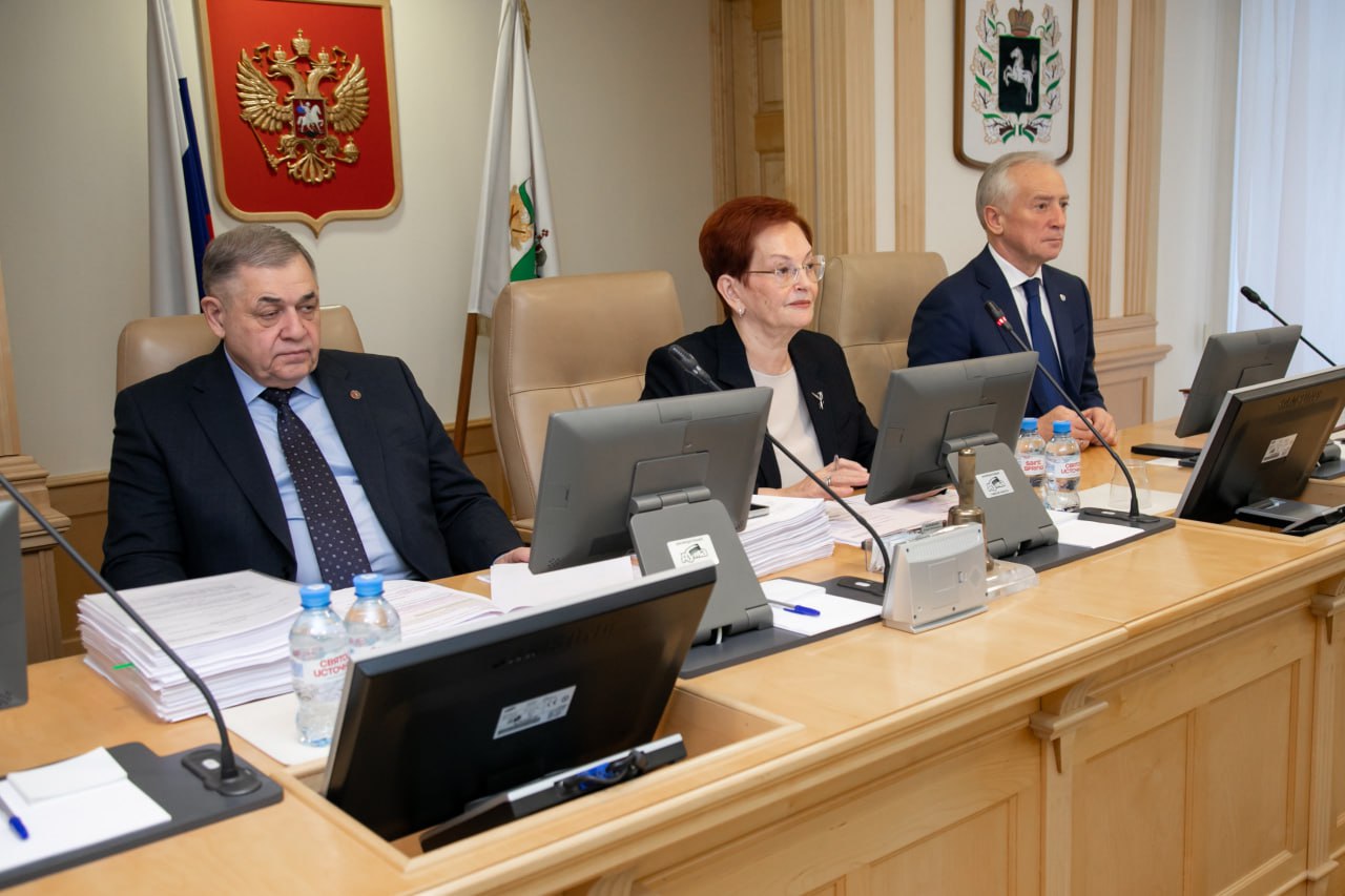 Депутаты Законодательной думы сократили срок рассмотрения обращений участников СВО и членов их семей