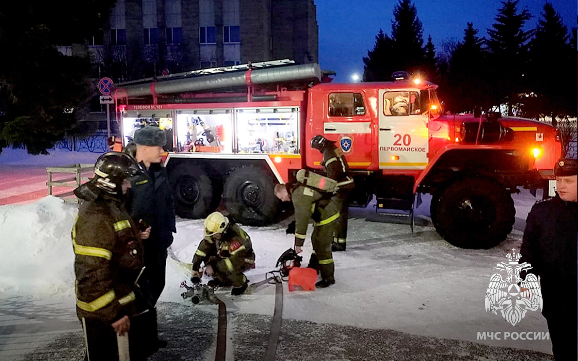 Экстренное реагирование: пожарно-тактические занятия прошли в суде села Первомайское Экстренное реагирование: пожарно-тактические занятия прошли в суде села Первомайское