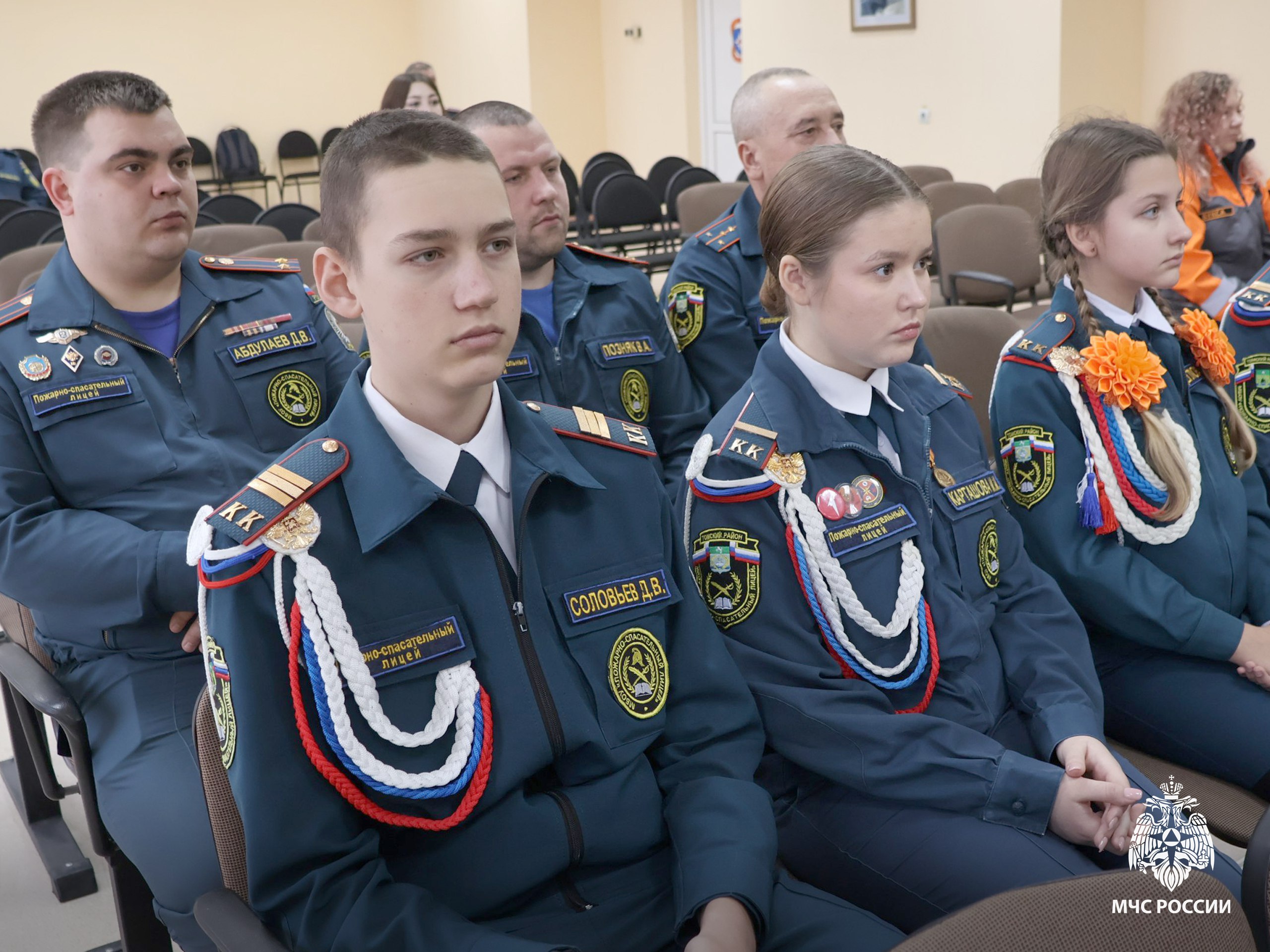 Неравнодушные сердца: Главное управление МЧС России по Томской области поздравляет добровольцев Неравнодушные сердца: Главное управление МЧС России по Томской области поздравляет добровольцев