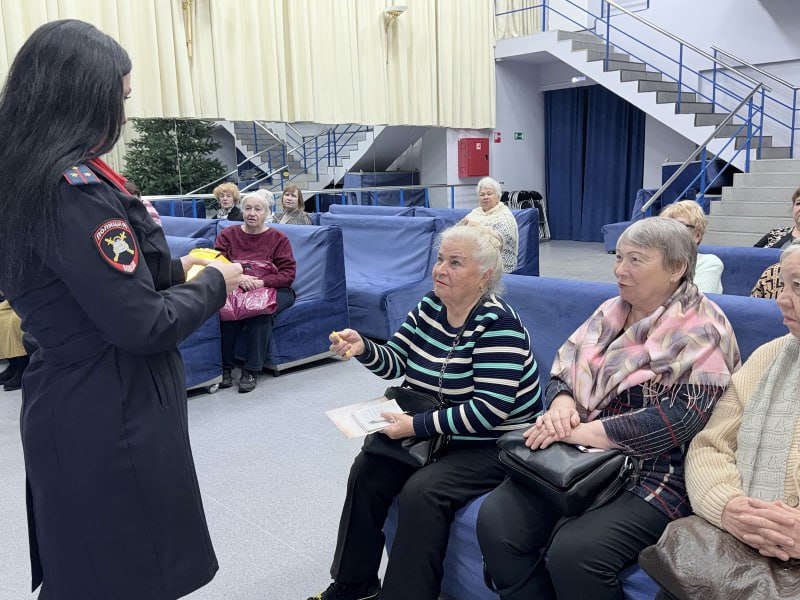 В областном центре Томской области проходят мероприятия по повышению безопасности пожилых участников дорожного движения В областном центре Томской области проходят мероприятия по повышению безопасности пожилых участников дорожного движения