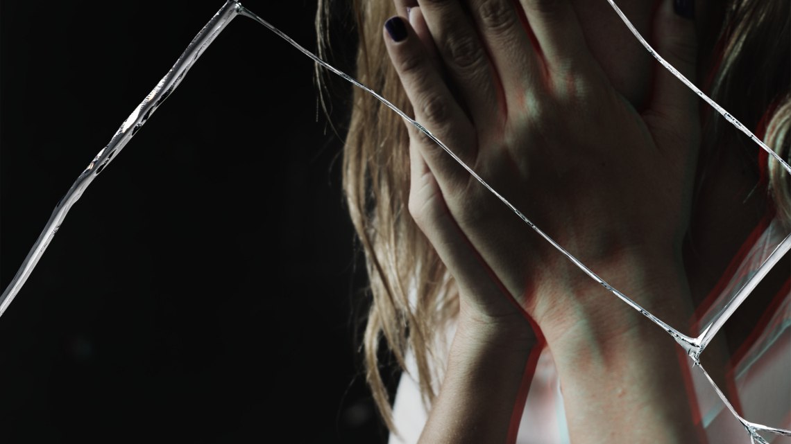 Психолог Болгова рассказала томичам, как правильно плакать