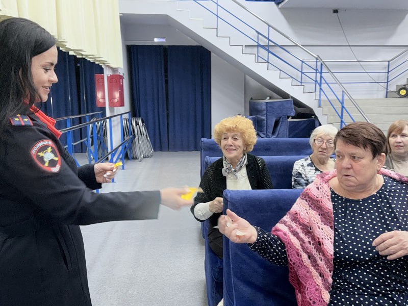 В областном центре Томской области проходят мероприятия по повышению безопасности пожилых участников дорожного движения В областном центре Томской области проходят мероприятия по повышению безопасности пожилых участников дорожного движения