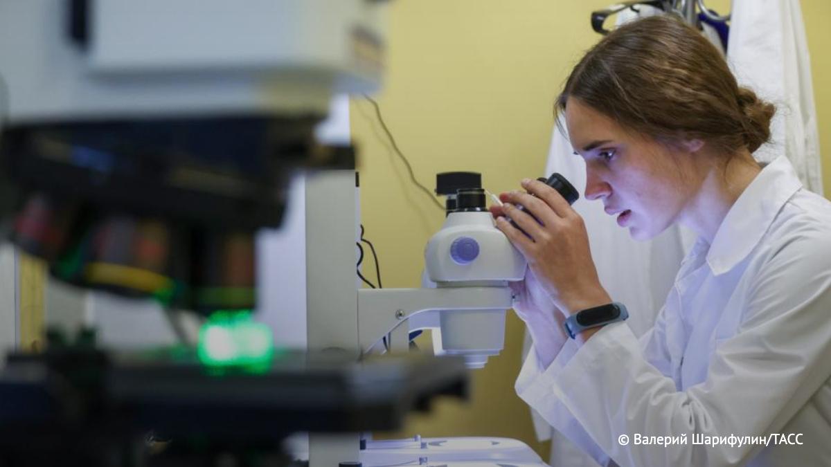 Томские ученые совместно с коллегами повысили устойчивость к влажности и высоким температурам максенов — материалов, используемых в производстве датчиков дыхания и электрообогревателей