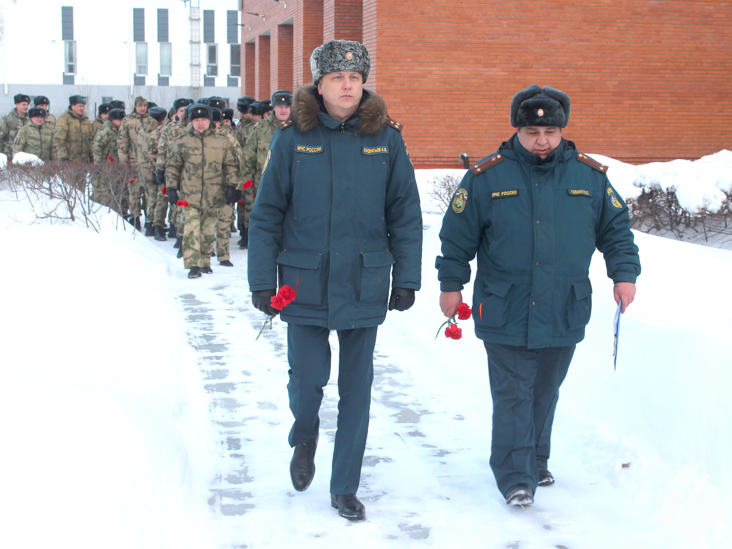 Офицеры Росгвардии– в гостях у сотрудников МЧС России Офицеры Росгвардии– в гостях у сотрудников МЧС России