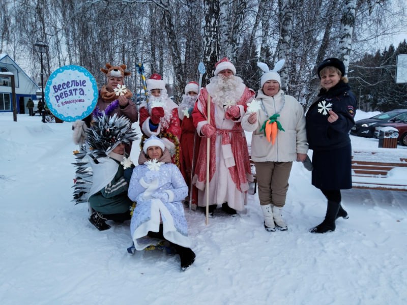 Жители Кожевниковского района присоединились к Всероссийской акции «Полицейский Дед Мороз» Жители Кожевниковского района присоединились к Всероссийской акции «Полицейский Дед Мороз»